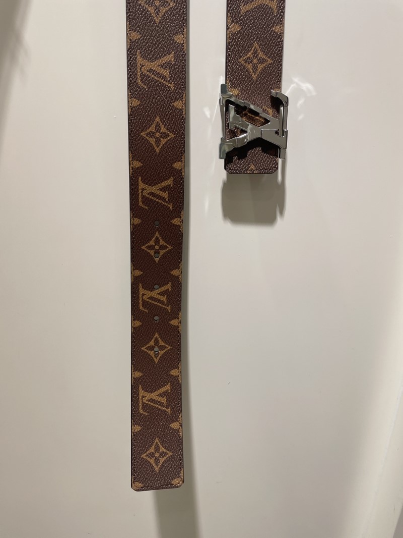 LOUIS VUITTON Belts